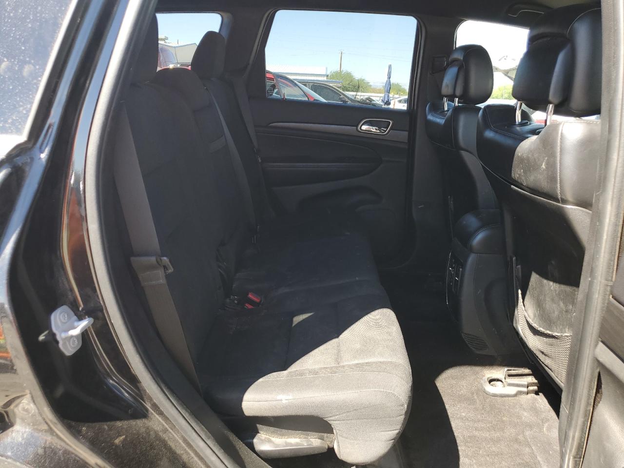 JEEP GRAND CHEROKEE LAREDO