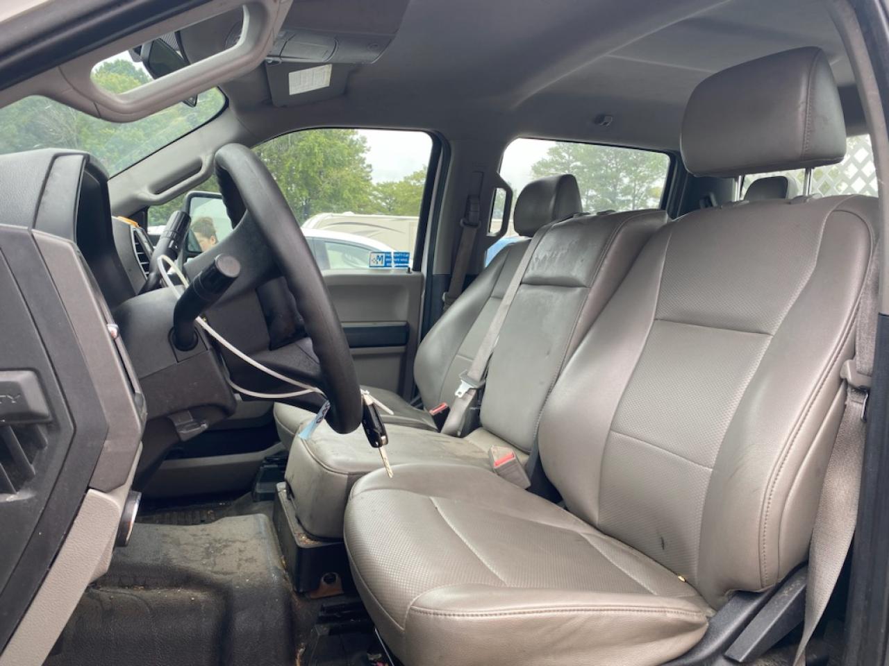 FORD F-350 SUPER DUTY