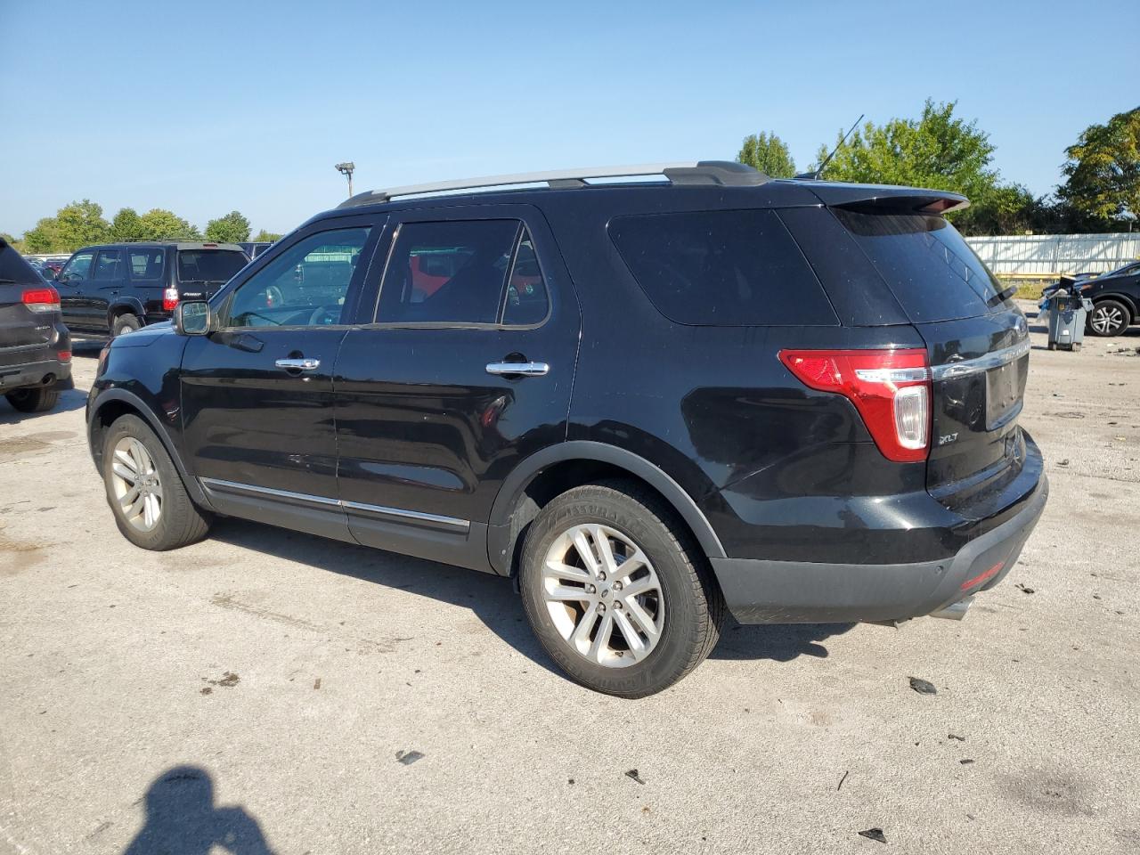 FORD EXPLORER XLT