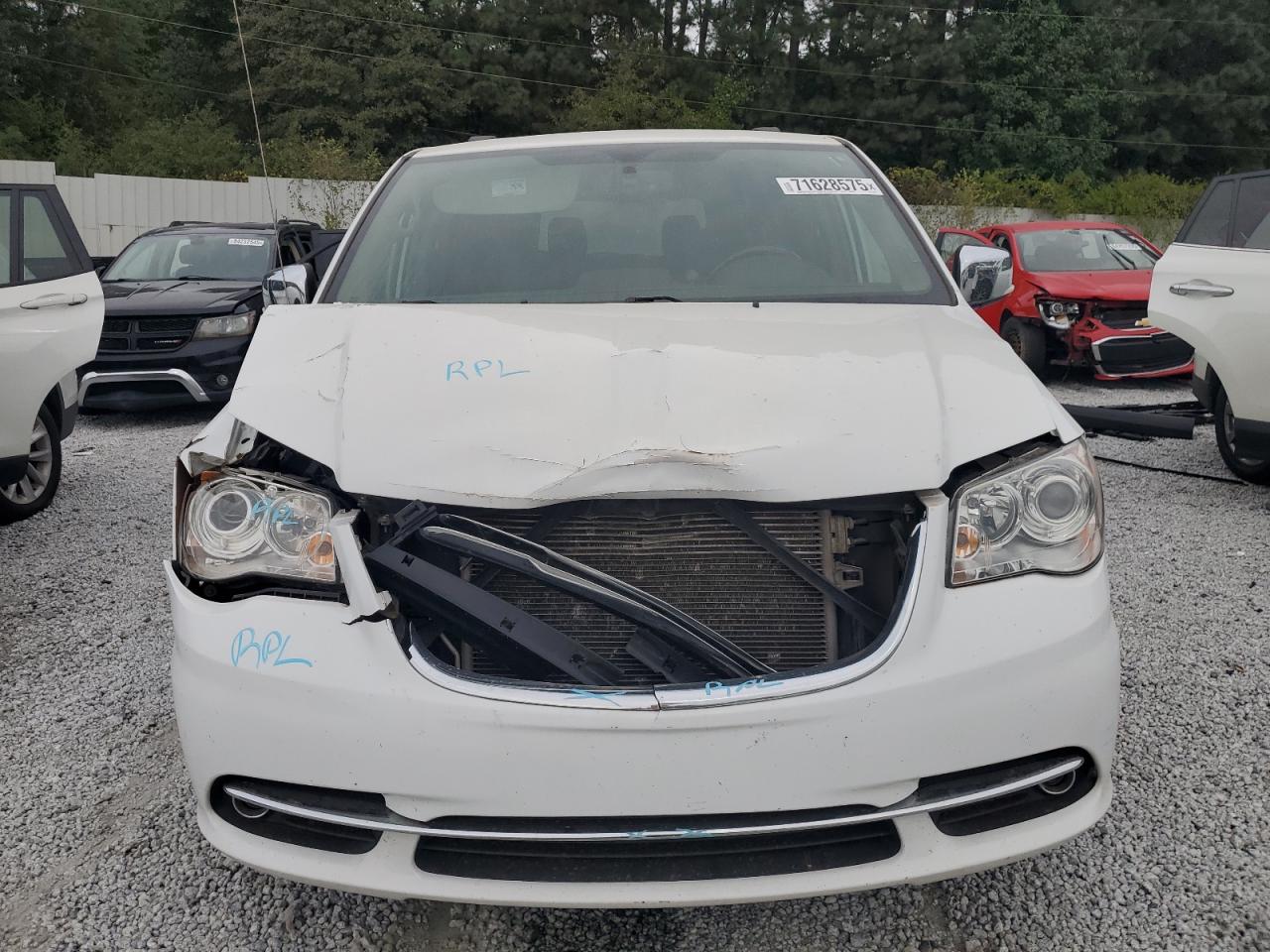CHRYSLER TOWN & COUNTRY LIMITED PLATINUM