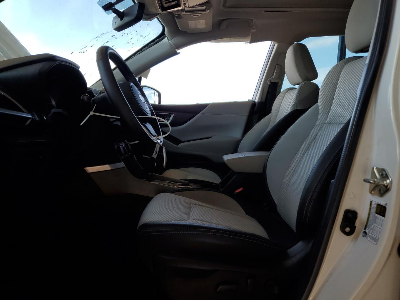 SUBARU FORESTER PREMIUM