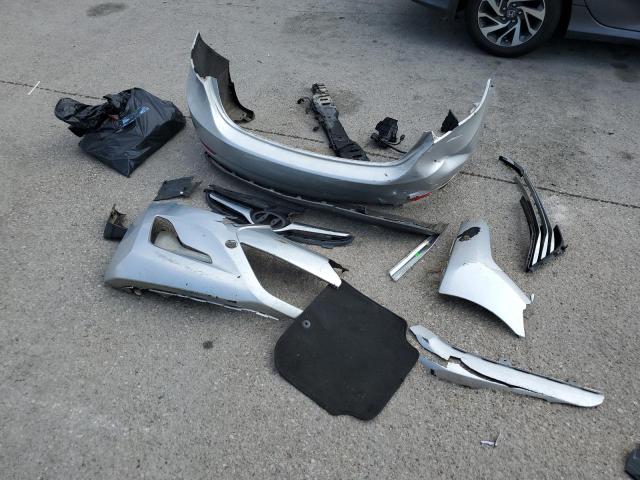 2015 HYUNDAI ELANTRA SE KMHDH4AE3FU224971