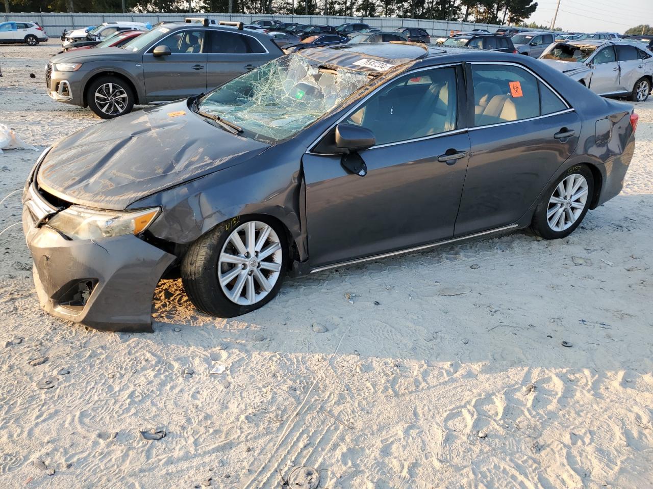 TOYOTA CAMRY BASE