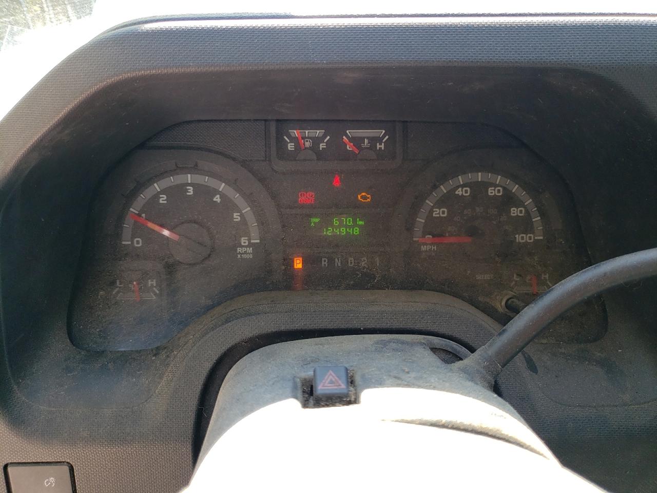 FORD ECONOLINE E250 VAN