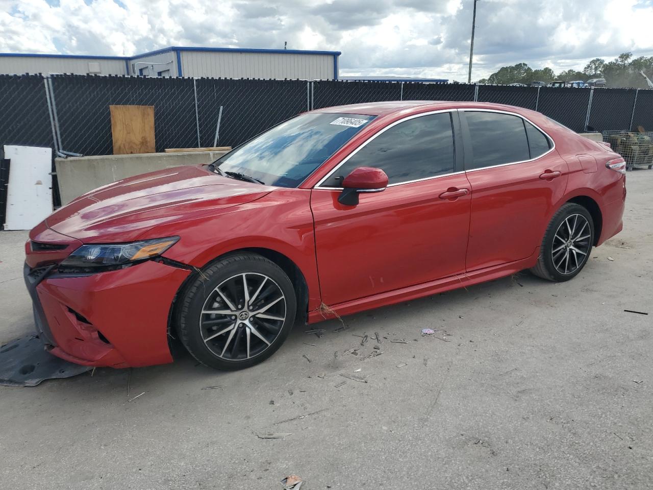 TOYOTA CAMRY SE NIGHT SHADE