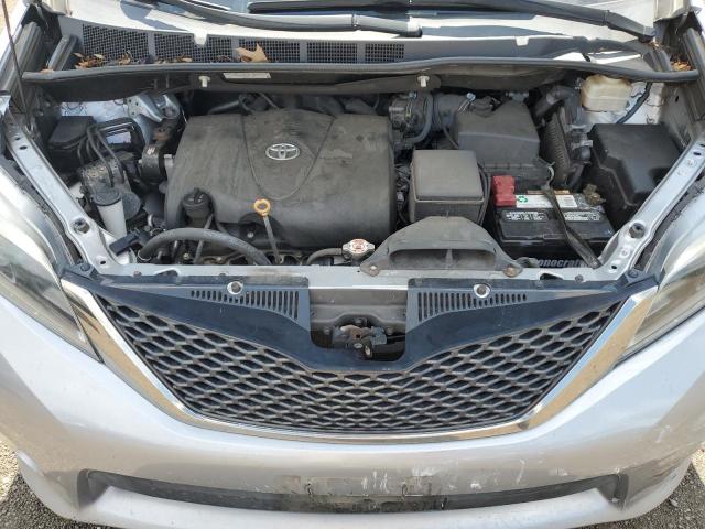 2017 TOYOTA SIENNA SE 5TDXZ3DC5HS869101