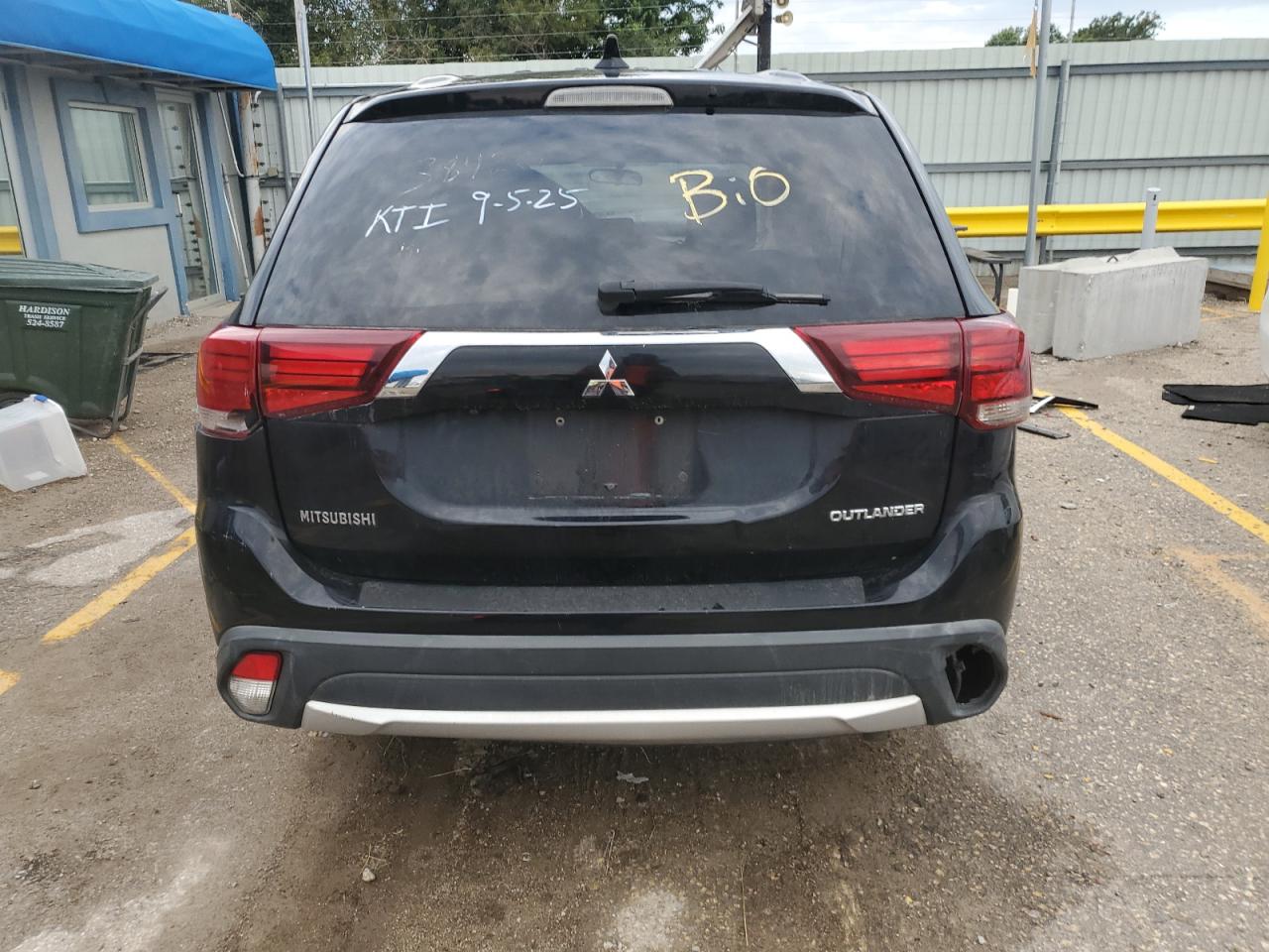 MITSUBISHI OUTLANDER ES