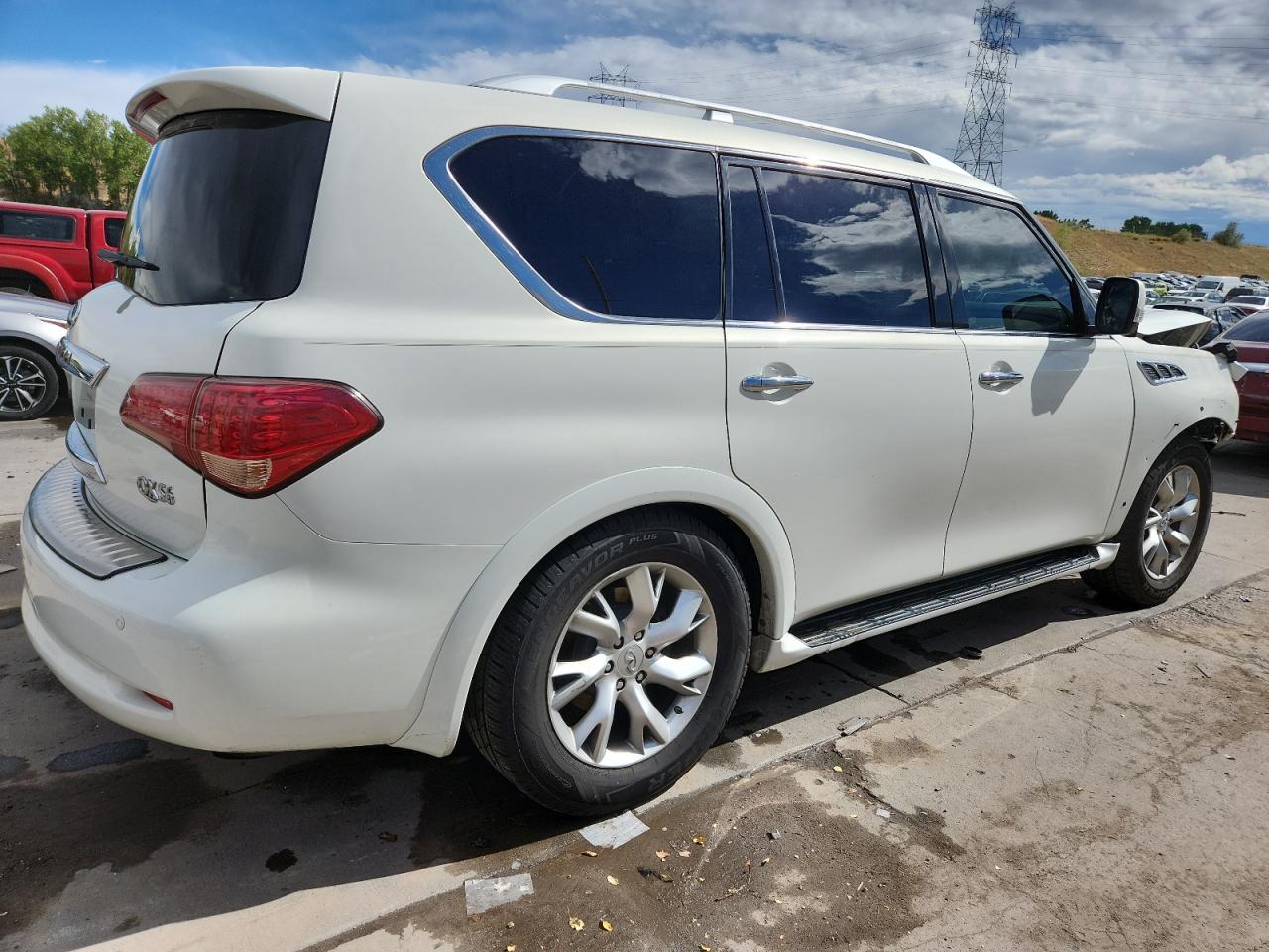 INFINITI QX56