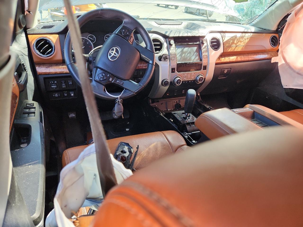 TOYOTA TUNDRA CREWMAX 1794