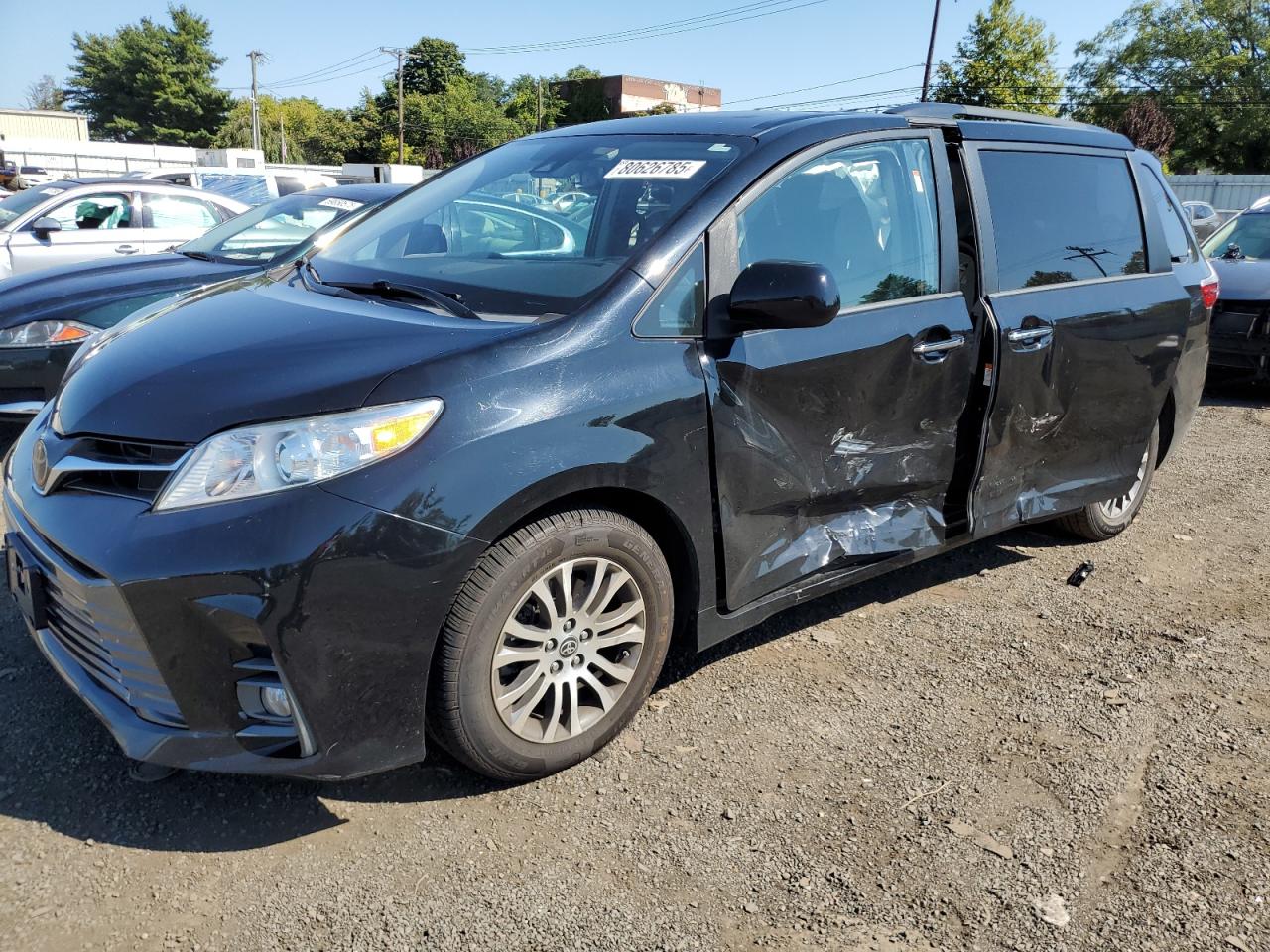 TOYOTA SIENNA XLE