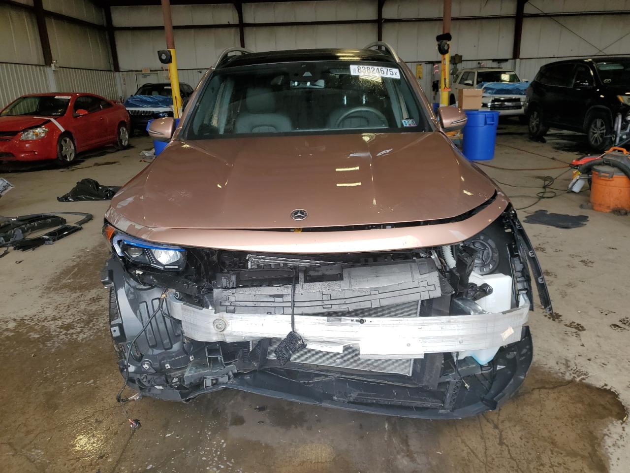 MERCEDES-BENZ EQB 300 4MATIC