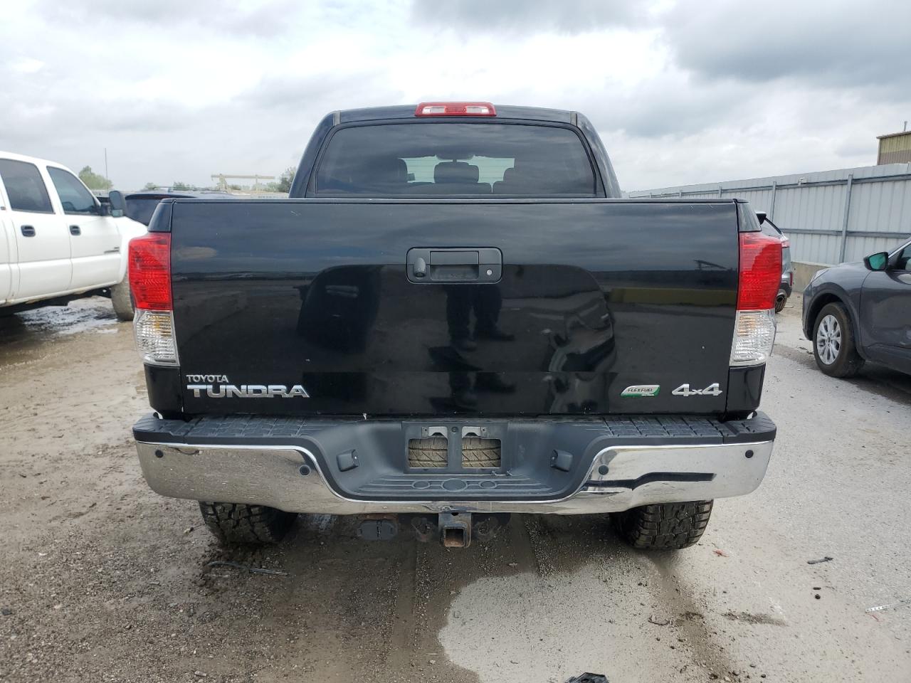 TOYOTA TUNDRA CREWMAX LIMITED