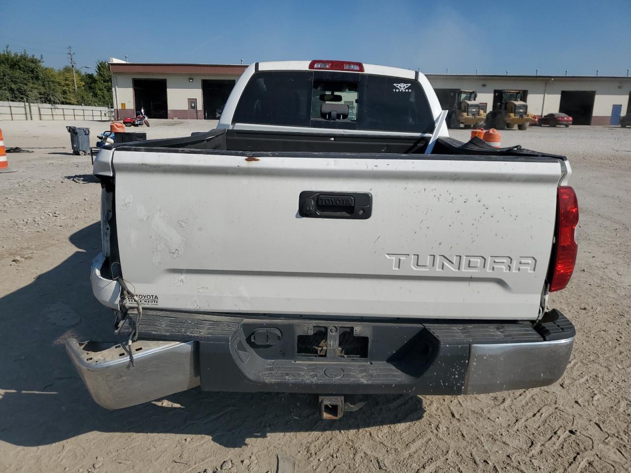 TOYOTA TUNDRA DOUBLE CAB SR