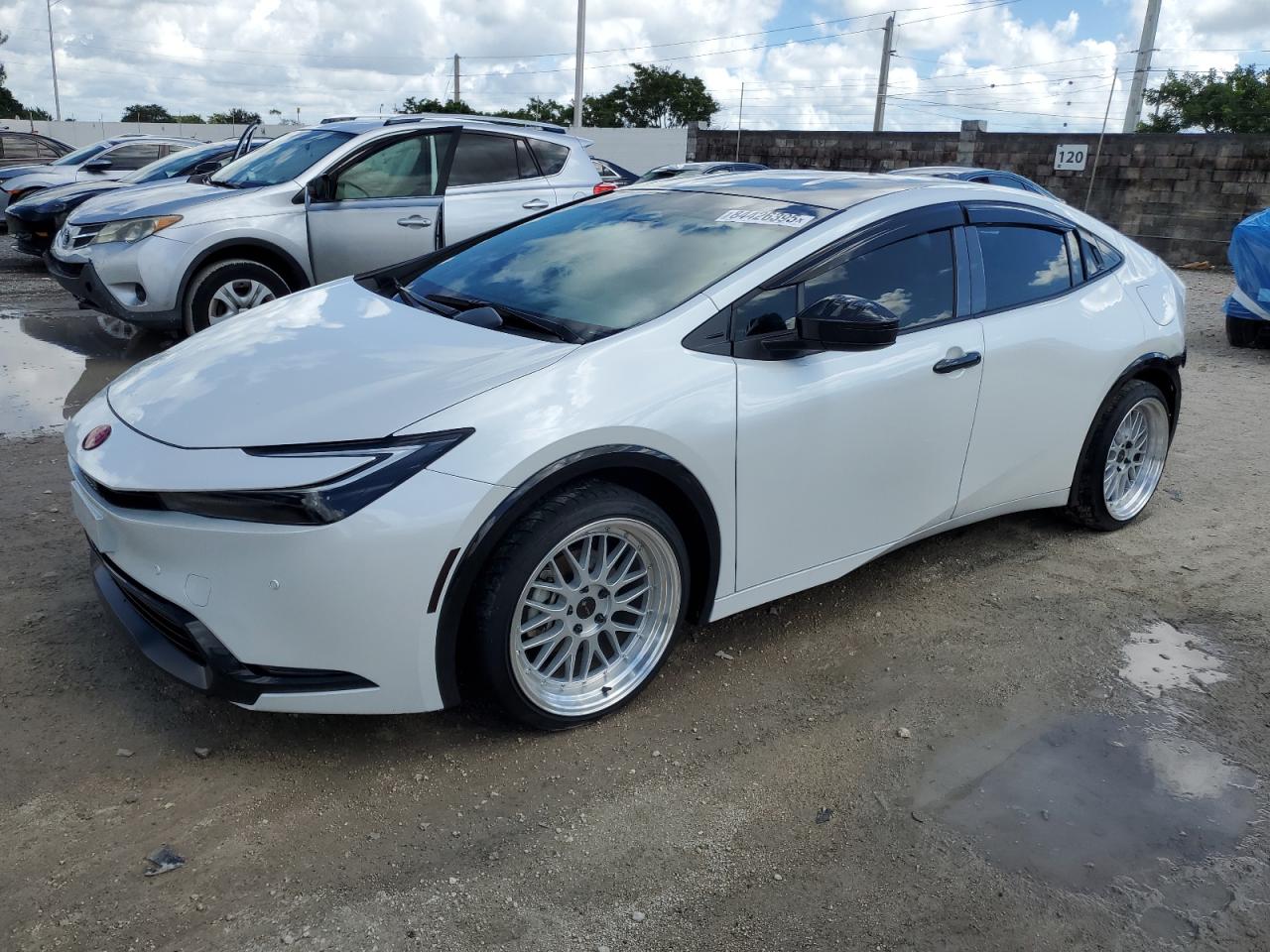 TOYOTA PRIUS LE