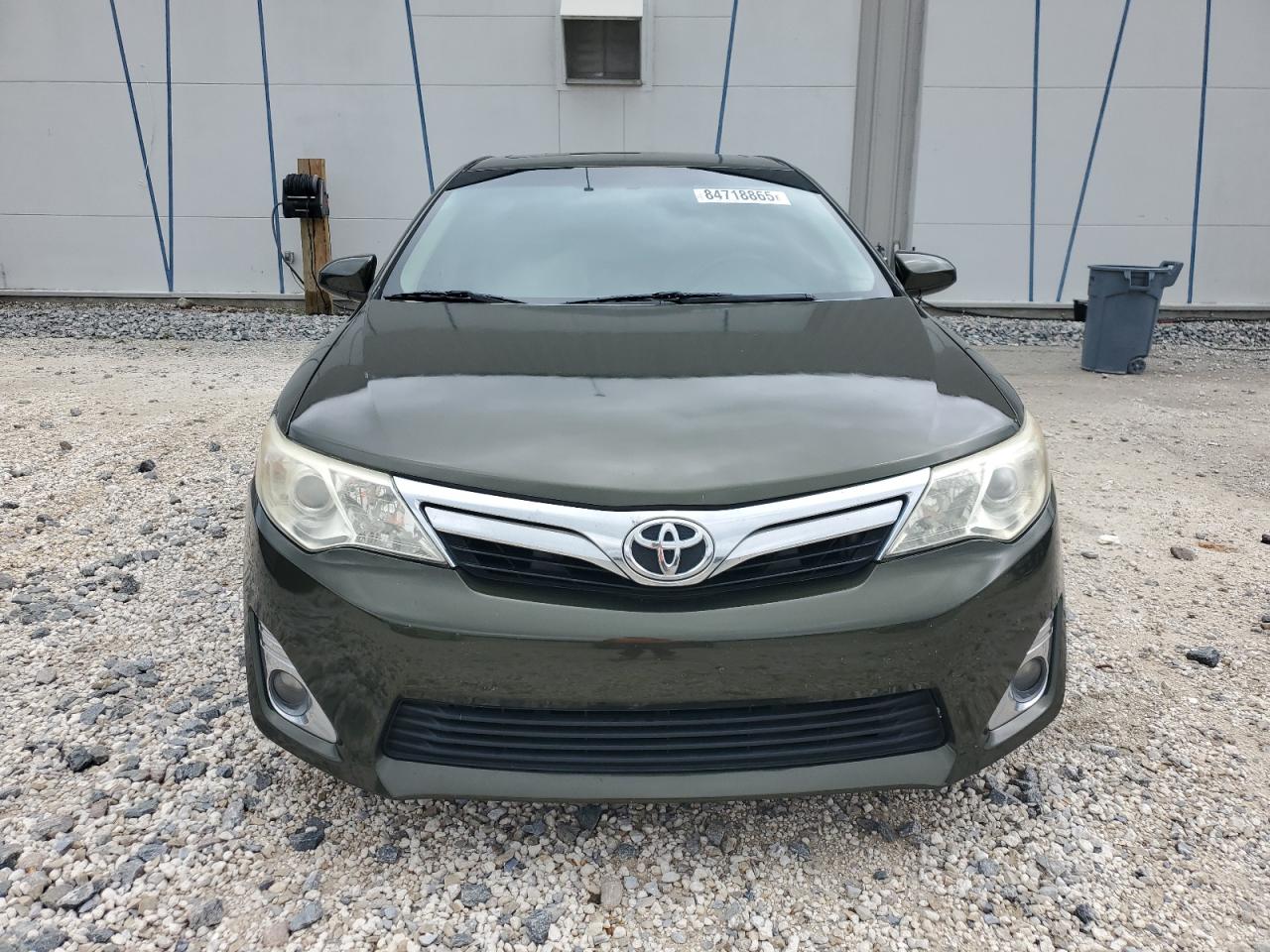 TOYOTA CAMRY BASE