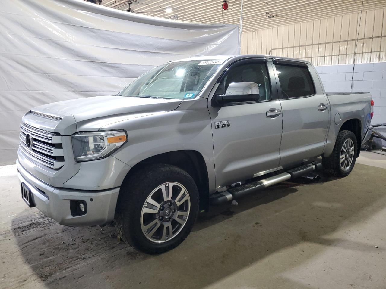  Salvage Toyt Tundra