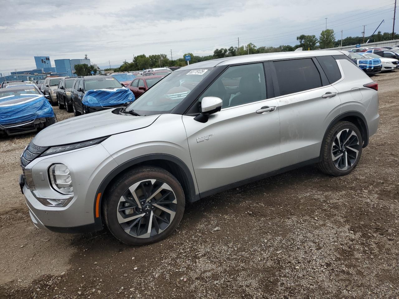 MITSUBISHI OUTLANDER SE