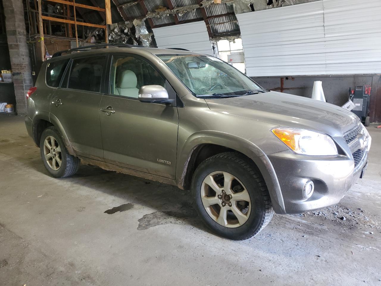 TOYOTA RAV4 LIMITED
