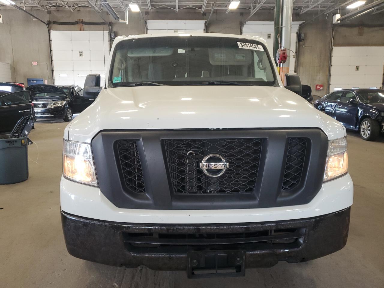 NISSAN NV3500 3500 S