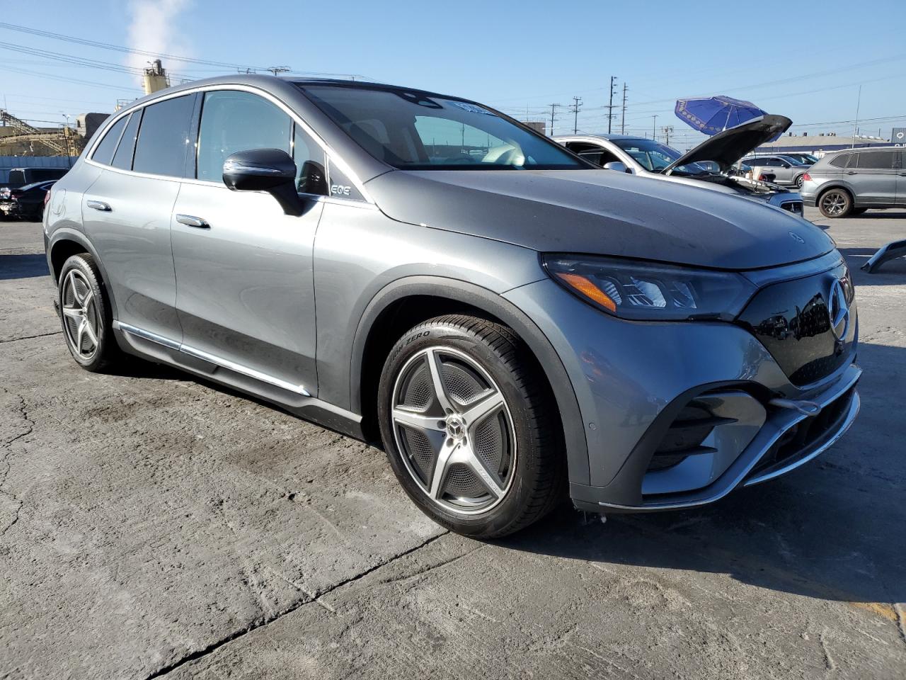 MERCEDES-BENZ EQE SUV 350+