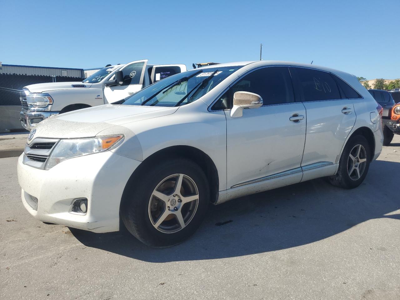 TOYOTA VENZA LE