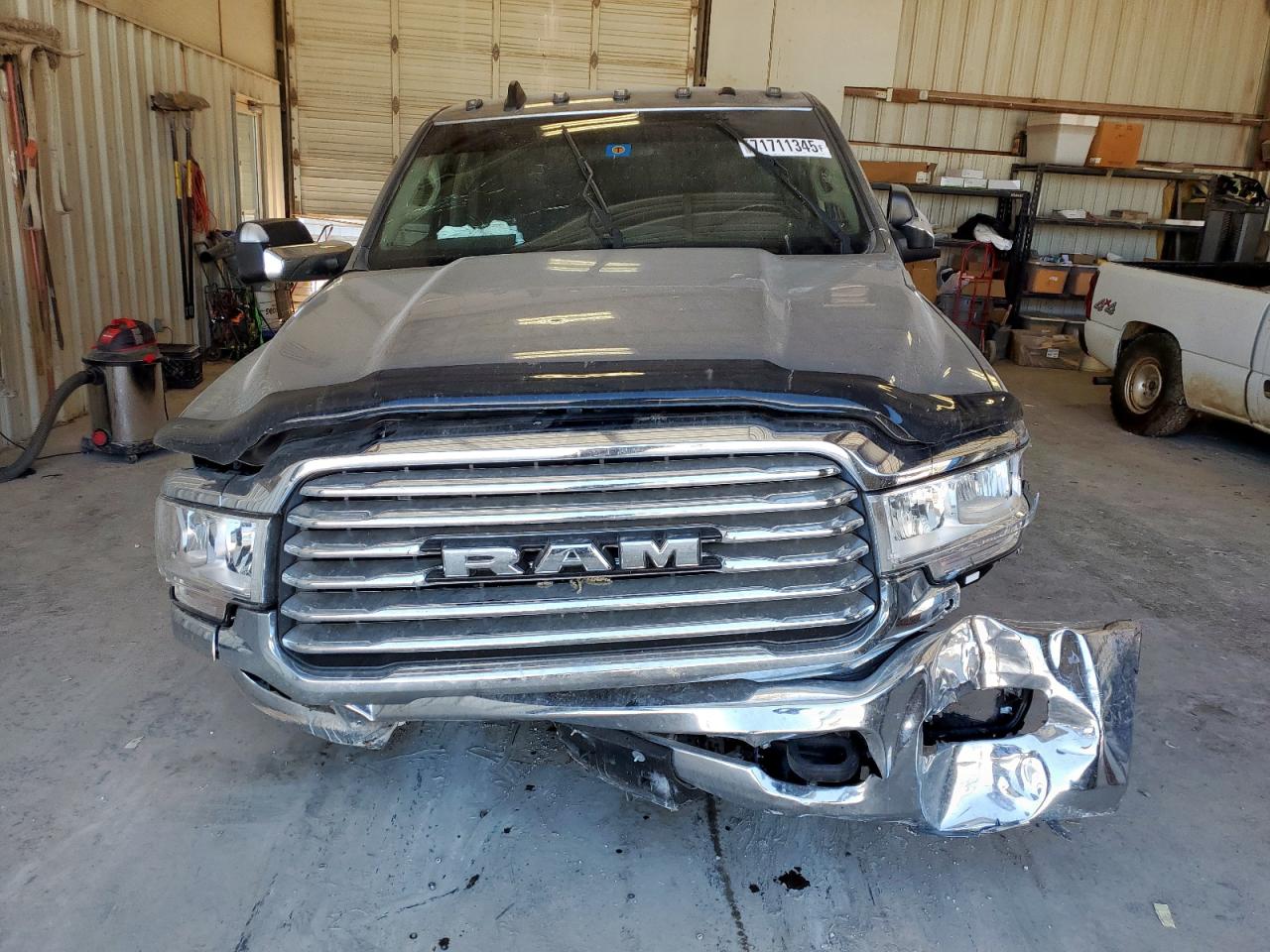 RAM 3500 TRADESMAN