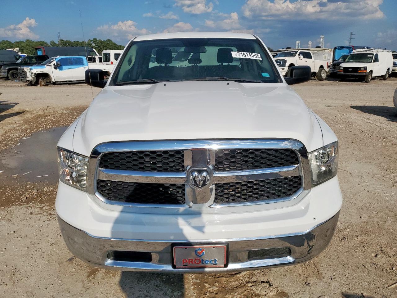 RAM 1500 TRADESMAN