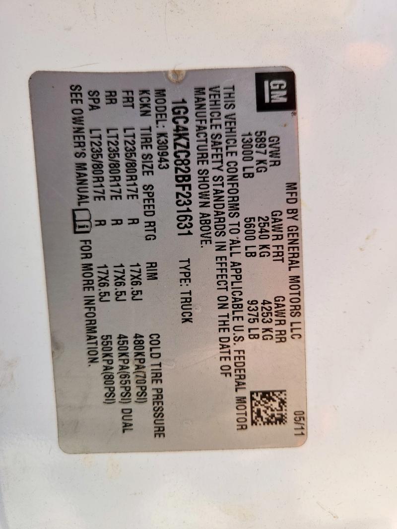 2011 CHEVROLET TRUCK SLVRDO 3500 CREW 4WD #3279913276