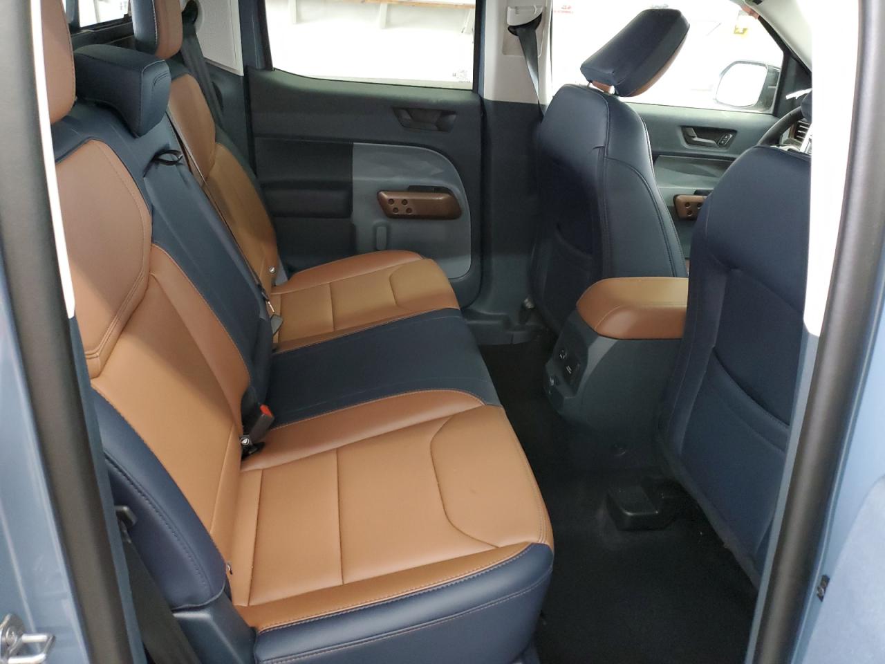 FORD MAVERICK LARIAT