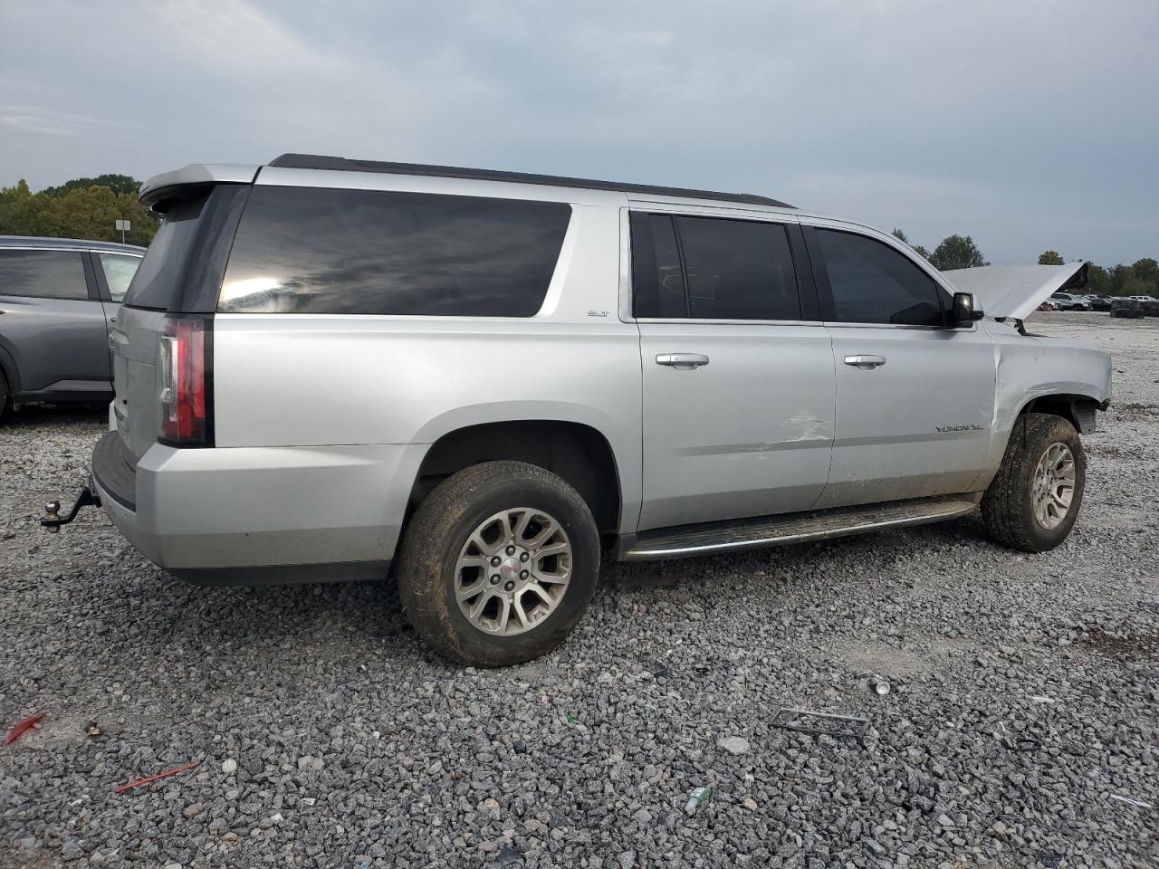 GMC YUKON C1500 SLT
