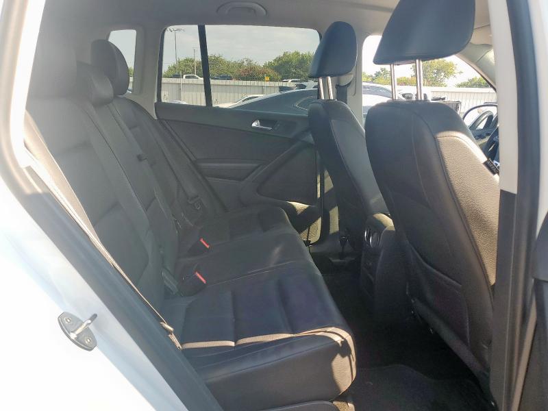 2017 VOLKSWAGEN TIGUAN S WVGAV7AX7HK033776