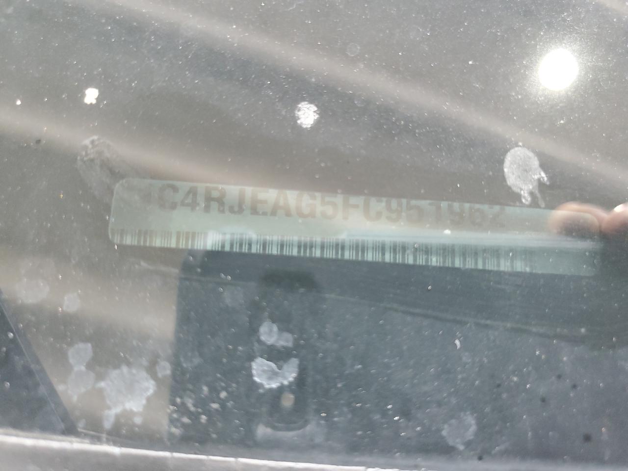 JEEP GRAND CHEROKEE LAREDO