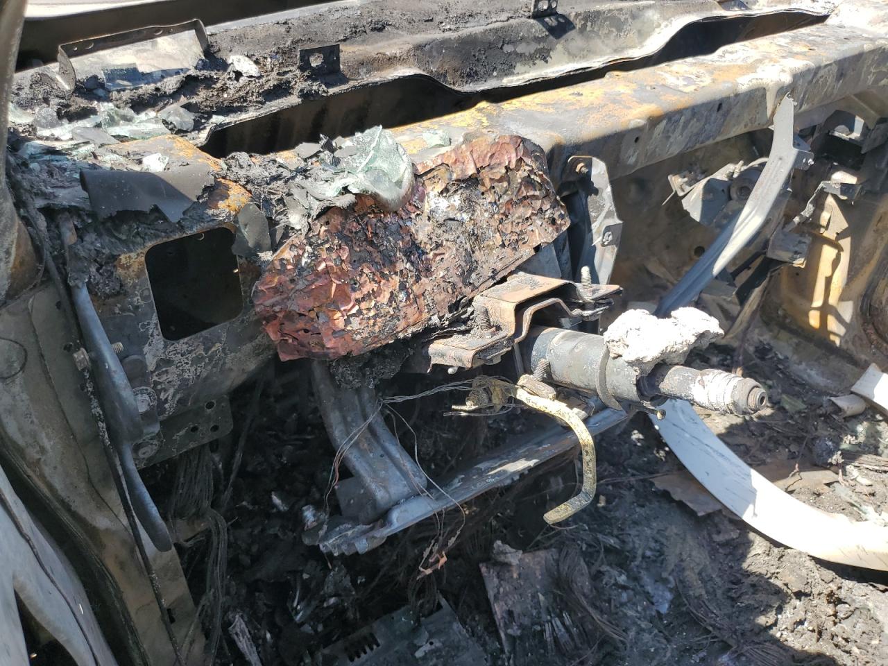 Lot #3309487643 2009 SATURN VUE XR