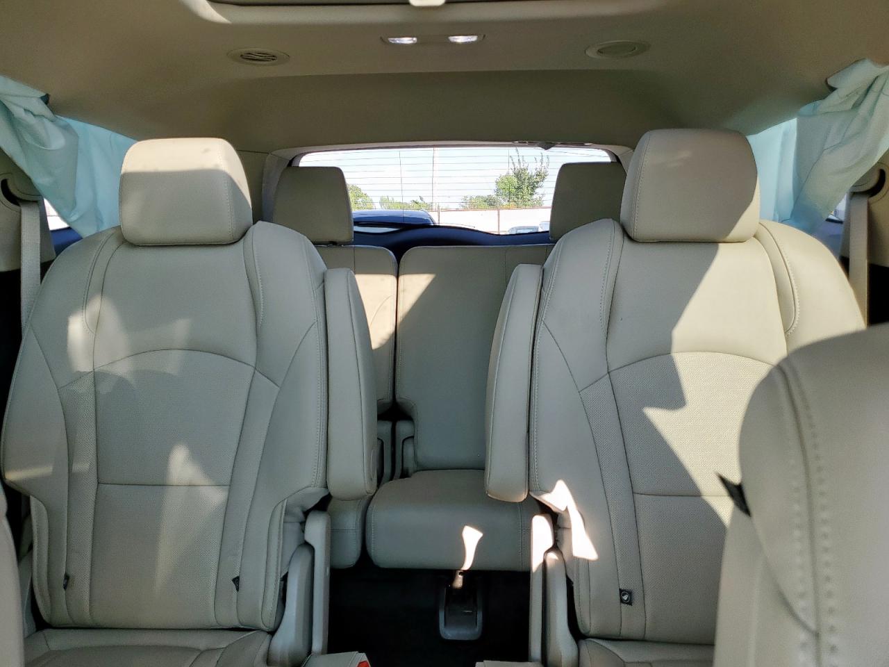 BUICK ENCLAVE ESSENCE