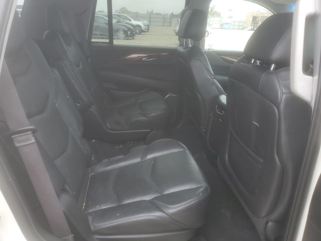 CADILLAC ESCALADE PREMIUM