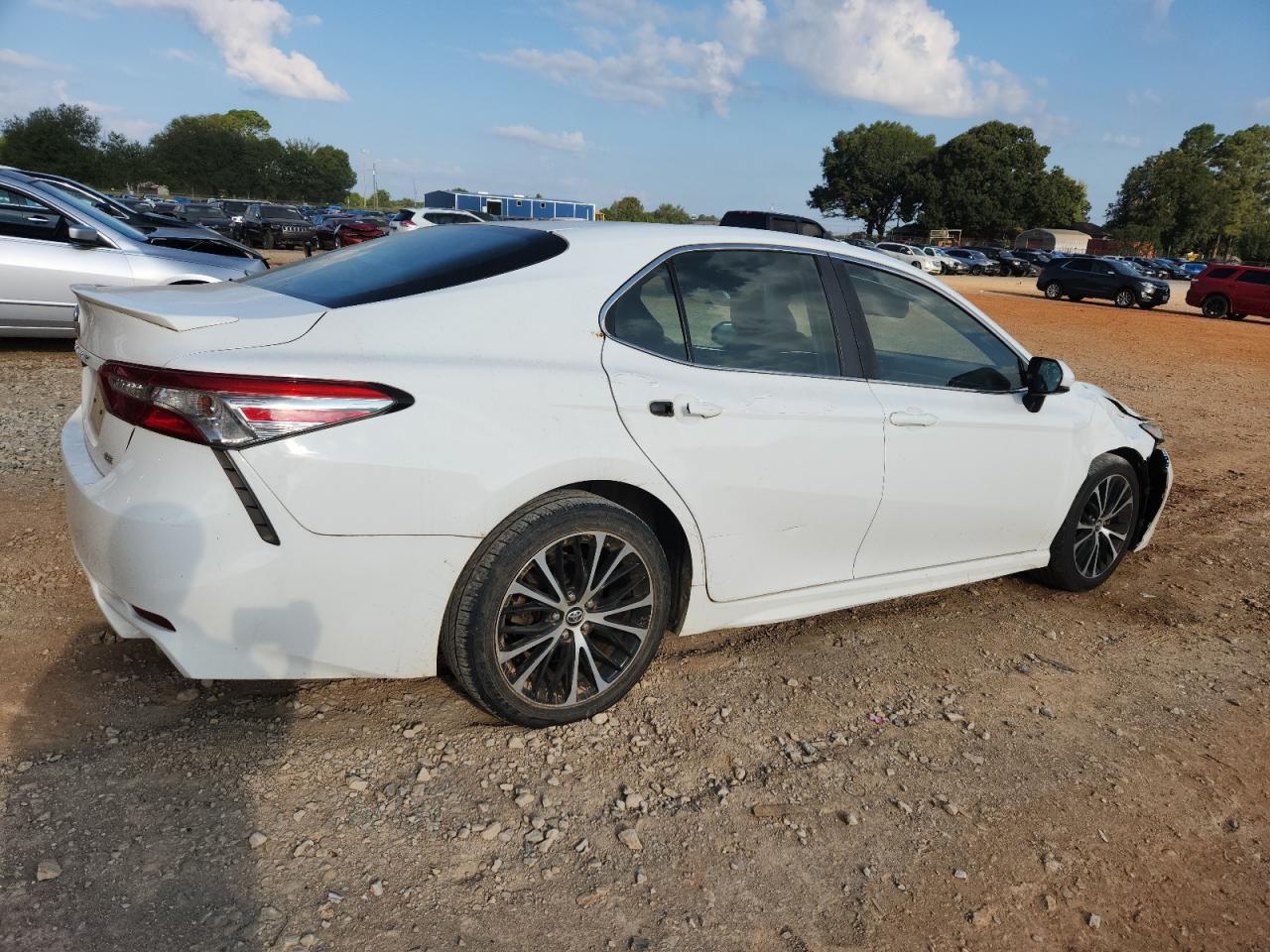 TOYOTA CAMRY L