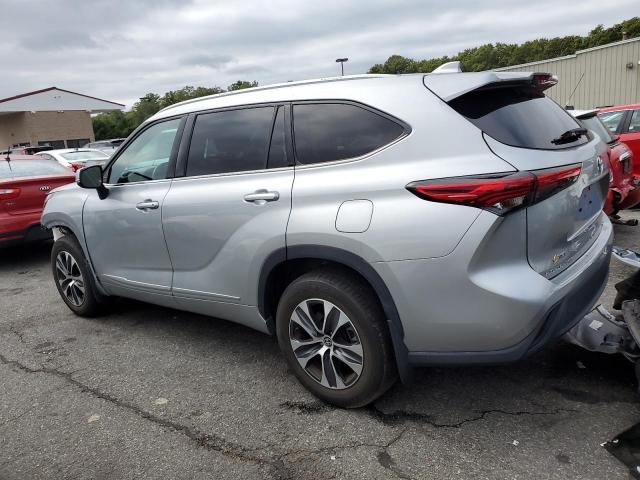 2022 TOYOTA HIGHLANDER 5TDHZRBH9NS581597