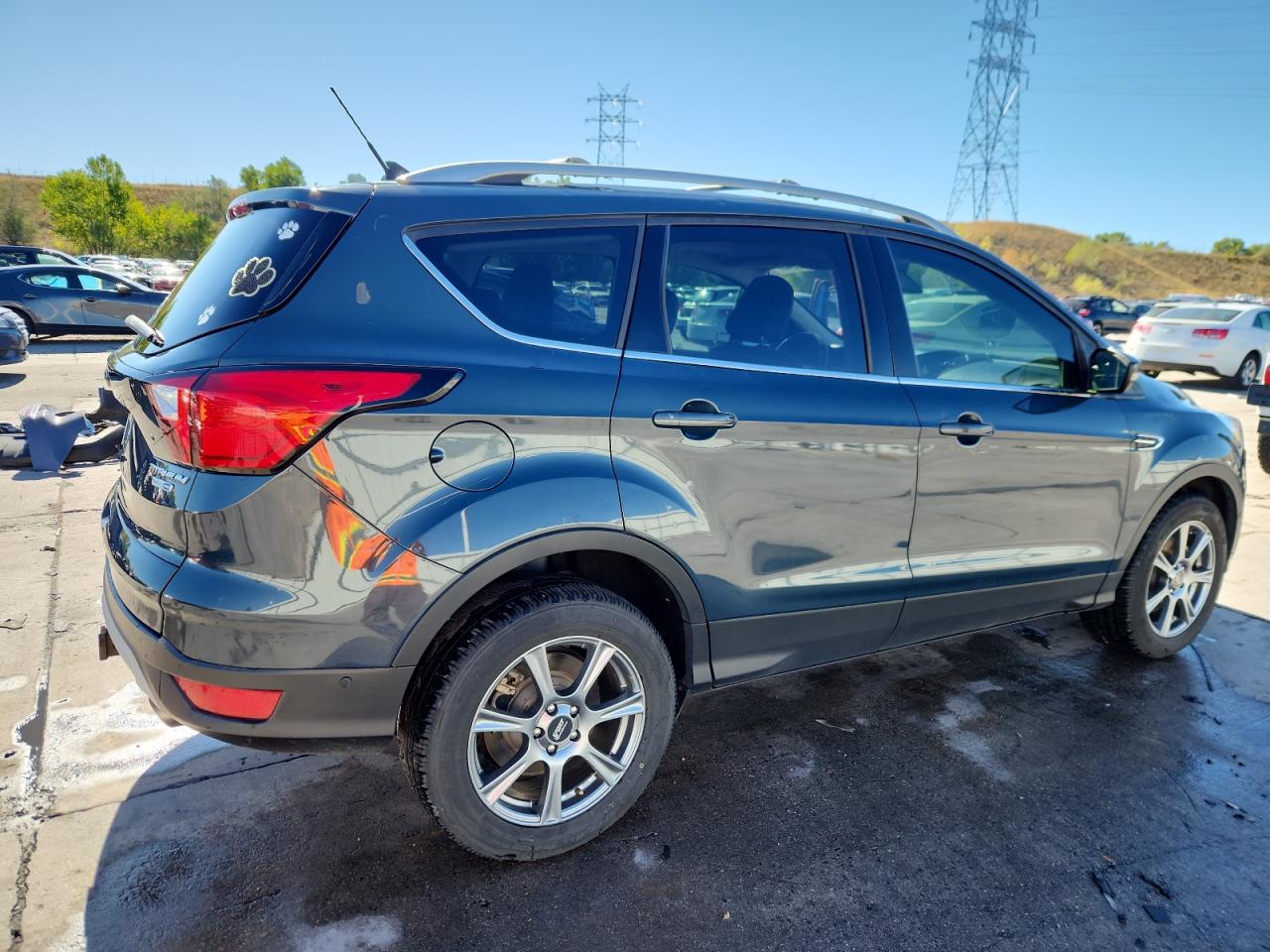 FORD ESCAPE TITANIUM