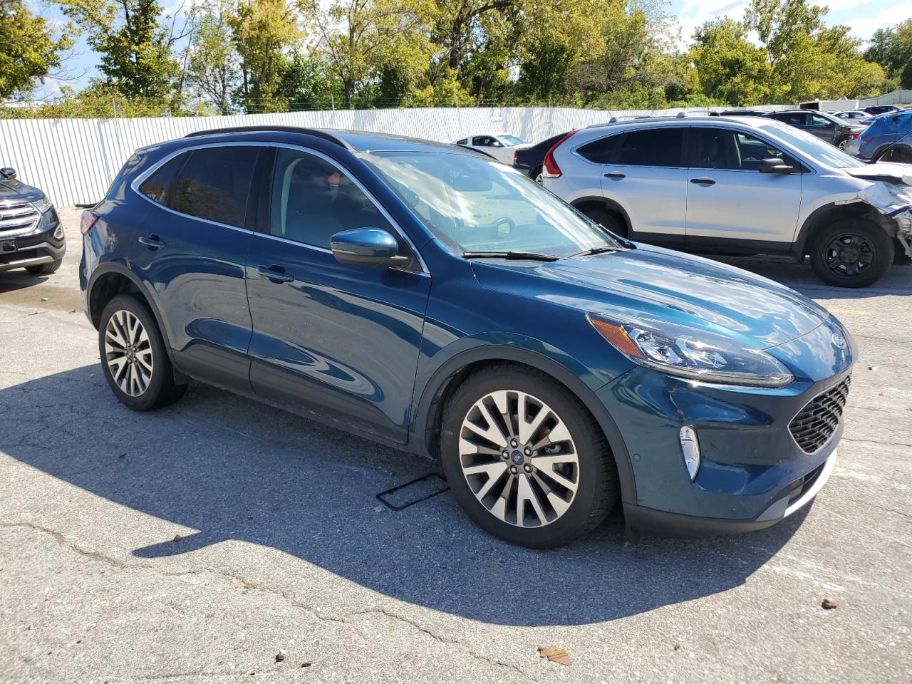 FORD ESCAPE TITANIUM