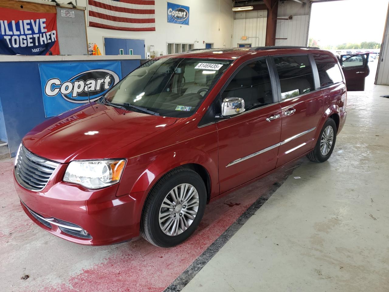 CHRYSLER TOWN & COUNTRY TOURING L