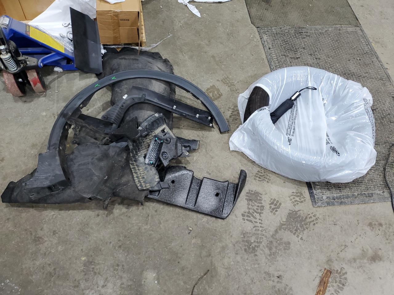 FORD ESCAPE TITANIUM