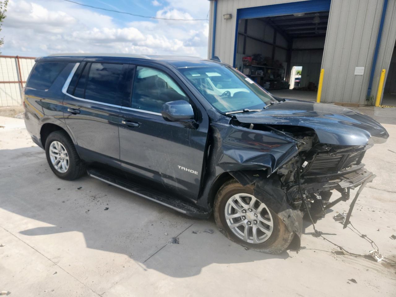 CHEVROLET TAHOE C1500 LT