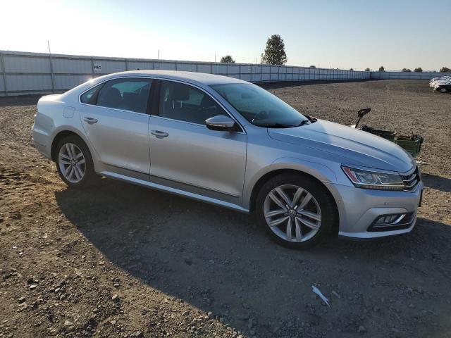 2016 VOLKSWAGEN PASSAT SEL 1VWCM7A32GC061939