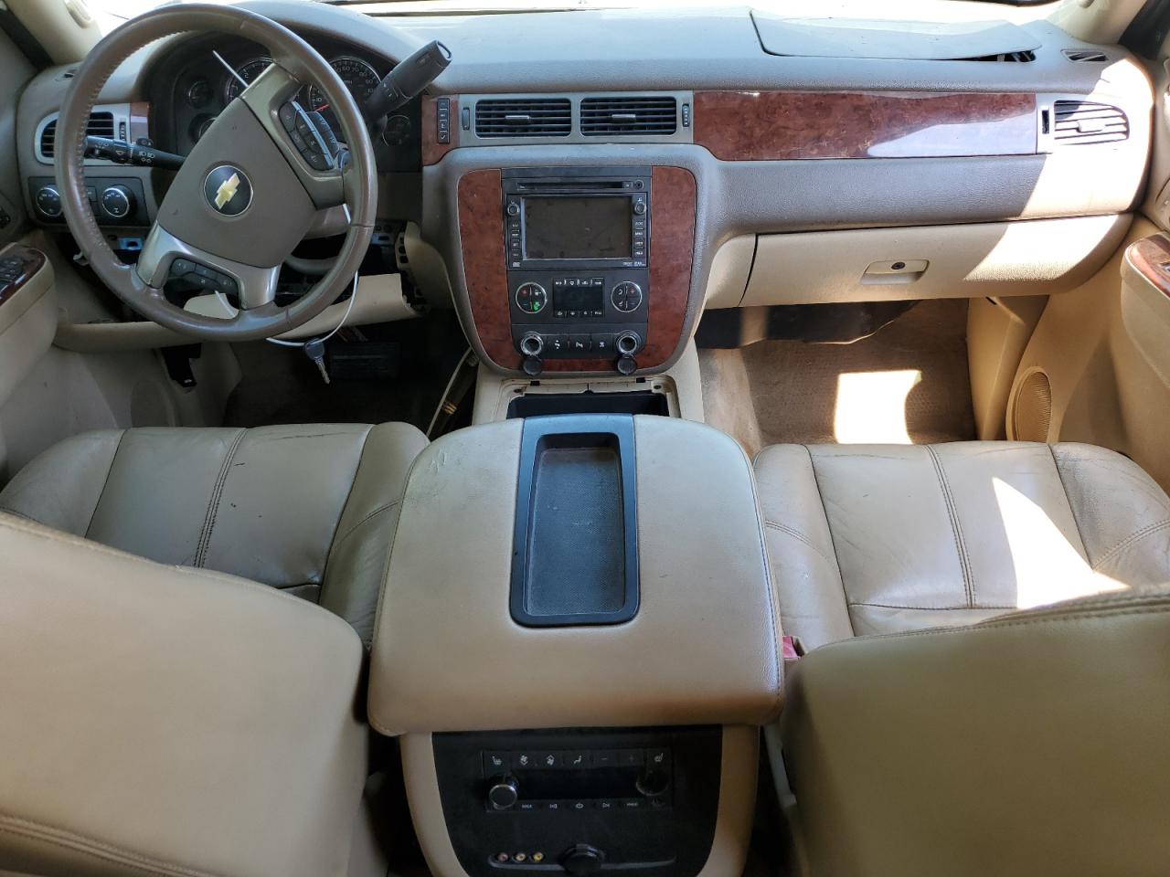 CHEVROLET SUBURBAN K1500 LT