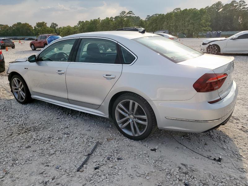 2017 VOLKSWAGEN PASSAT R-L - 1VWDT7A31HC071810