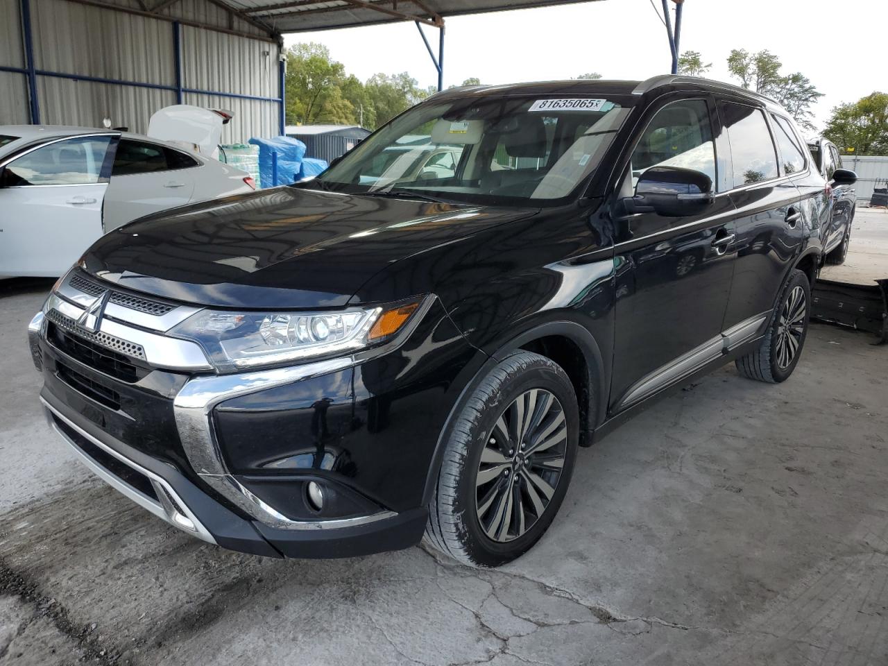 Vehicle photo