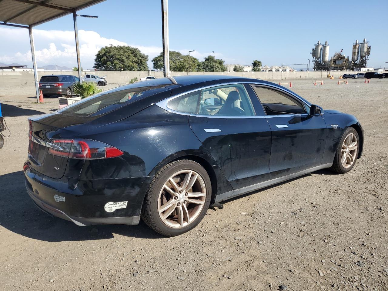 TESLA MODEL S