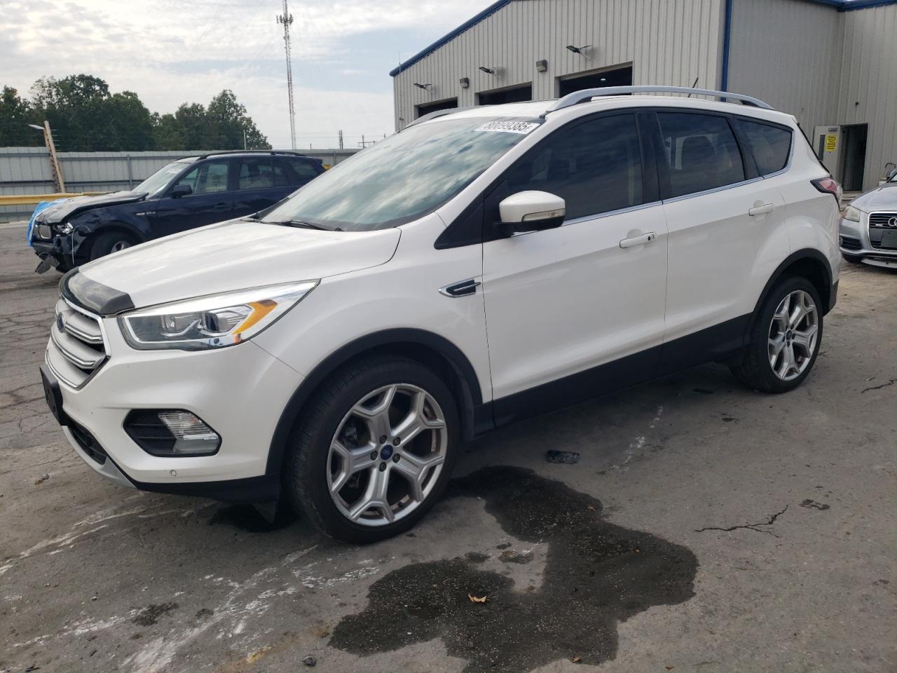 FORD ESCAPE TITANIUM