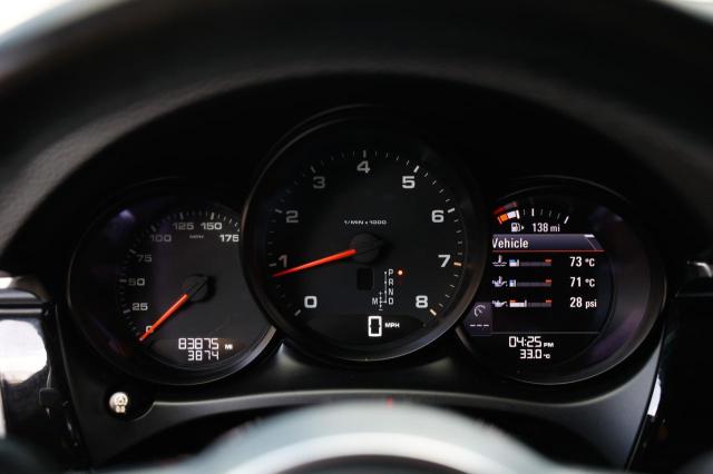 2018 PORSCHE MACAN WP1AA2A59JLB06XXX