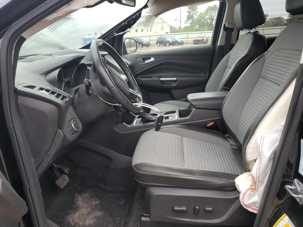 FORD ESCAPE TITANIUM